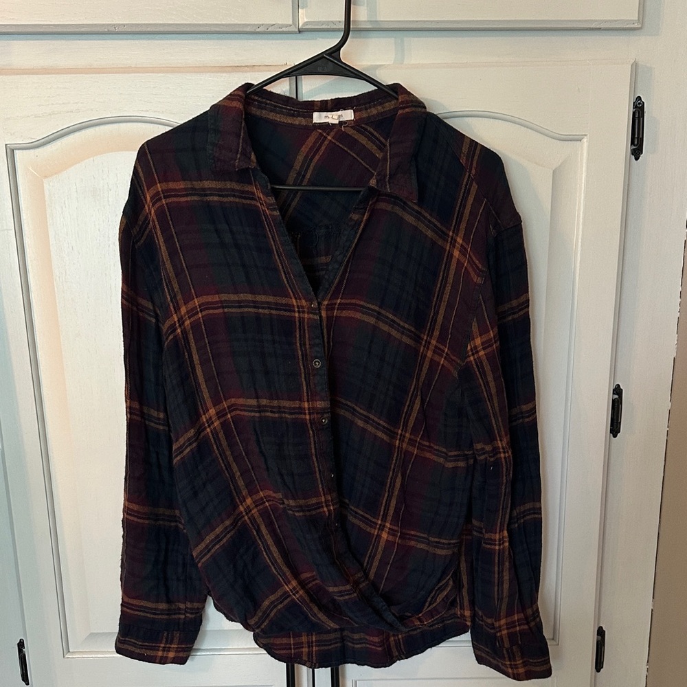 Maurice’s Plaid Button-Up Women Top Large